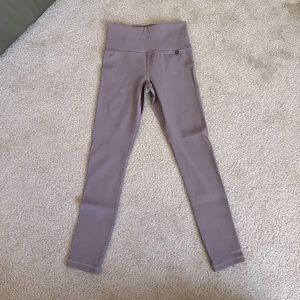 Athleta Mauve ribbed leggings